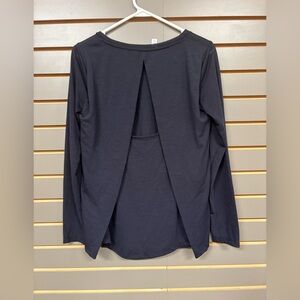 Under Armour Black Heat Gear Workout Shirt, size XS